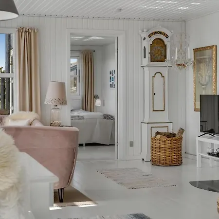 2 Bedroom Cozy In Prázdninový dům