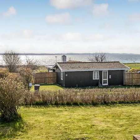 2 Bedroom Cozy In * Ebberup