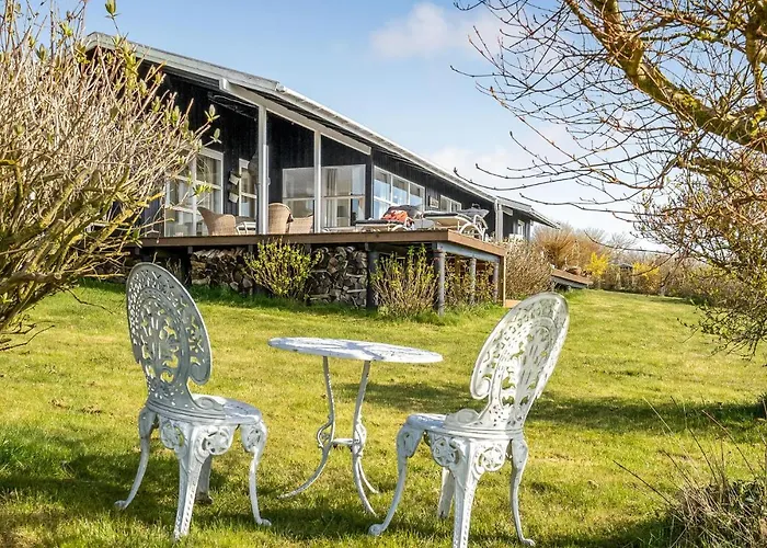 בית נופש 2 Bedroom Cozy In *